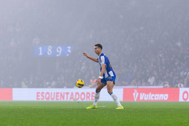 FC Porto Vs Sporting for the Portuguese First League in Porto - 09 Feb 2026 FC Porto s player, Alberto Costa, in action during the classic match for the Portuguese First League between FC Porto and Sporting CP at Dragon Stadium. Final score; FC Porto 1:1 Sporting CP Porto Portugal Copyright: xDiogoxBaptistax xSOPAxImagesx DB_FCPvsSCP_0022