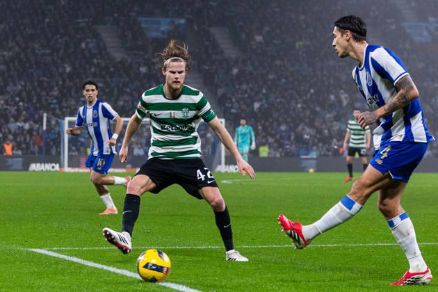 FC Porto Vs Sporting for the Portuguese First League in Porto - 09 Feb 2026 Sporting CP s player, Morten Hjulmand, in action during the classic match for the Portuguese First League between FC Porto and Sporting CP at Dragon Stadium. Final score; FC Porto 1:1 Sporting CP Porto Portugal Copyright: xDiogoxBaptistax xSOPAxImagesx DB_FCPvsSCP_0024
