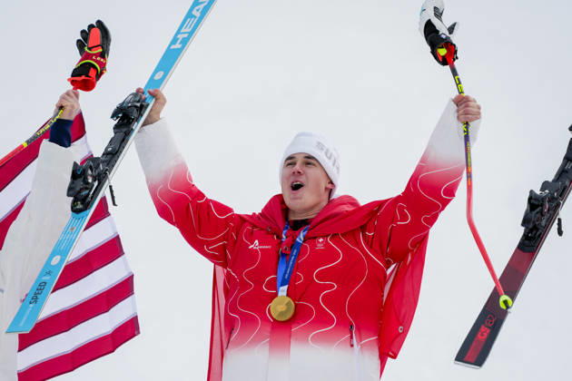 Winter Olympics in Milan Cortina 2026 Bormio, Italy 20260211 Franjo Von Allmen from Switzerland with the gold medal on the podium after the men s alpine skiing Super G during the Winter Olympics in Milano Cortina 2026 Photo Cornelius Poppe NTB Bormio Italy EDITORIAL USE ONLY RESTRICTED USE FOR BETTING COMPANIES Copyright: xCorneliusxPoppex xNTBx