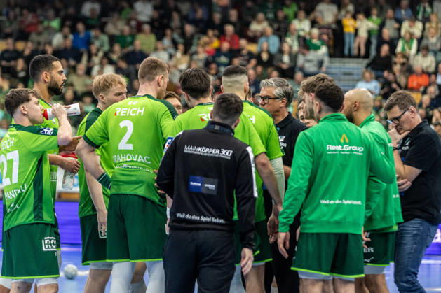 Runar Sigtryggsson HSG Wetzlar, Coach takes a time-out GER, HSG Wetzlar vs Fuechse Berlin, Handball, 1 Bundesliga Men, Matchday 20, Season 2025 2026, 11 02 2026 GER, HSG Wetzlar vs Fuechse Berlin, Handball, 1 Bundesliga Men, Matchday 20, Season 2025 2026, 11 02 2026 Wetzlar Copyright: xEibner-Pressefoto GerhardxWingenx EP_GWR