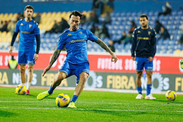 Ricard Sanchez seen during Liga Portugal game between teams of GD Estoril Praia and Vitoria SC at Estadio Antonio Coimbra da Mota (Maciej Rogowski Ball Raw Images) Estoril Estadio Antonio Coimbra da Mota Portugal Copyright: xMaciejxRogowskix maciejrogowski_estoril_vitoriasc_2526-078