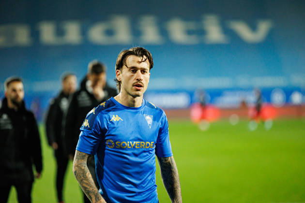 Ricard Sanchez seen during Liga Portugal game between teams of GD Estoril Praia and Vitoria SC at Estadio Antonio Coimbra da Mota (Maciej Rogowski Ball Raw Images) Estoril Estadio Antonio Coimbra da Mota Portugal Copyright: xMaciejxRogowskix maciejrogowski_estoril_vitoriasc_2526-081