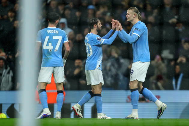Manchester City v Fulham, Premier League Erling Haaland of Manchester City scores a GOAL 3-0 and celebrates with Bernardo Silva of Manchester City during the Manchester City v Fulham Premier League match at the Etihad Stadium, Manchester, England on 11 February 2026 Credit: Luke Williams Every Second Media Editorial use only. All images are copyright Every Second Media Limited. No images may be reproduced without prior permission. All rights reserved. Premier League and Football League images are subject to licensing agreements with Football DataCo Limited. see https: www.football-dataco.com Copyright: xIMAGO EveryxSecondxMediax ESM-1796-0055 LukexWilliamsx xEveryxSecondxMediax