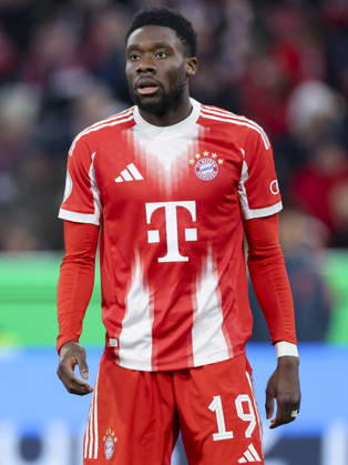 Alphonso Davies FC Bayern Muenchen looks on, DFB Pokal, FC Bayern Muenchen v RB Leipzig, Allianz Arena, February 11, 2026 in Muenchen, Germany Photo by Marco Steinbrenner DeFodi Images Alphonso Davies FC Bayern Muenchen looks on, DFB Pokal, FC Bayern Muenchen v RB Leipzig, Allianz Arena, February 11, 2026 in Muenchen, Germany Photo by Marco Steinbrenner DeFodi Images DFB DFL REGULATIONS PROHIBIT ANY USE OF PHOTOGRAPHS AS IMAGE SEQUENCES AND OR QUASI VIDEO