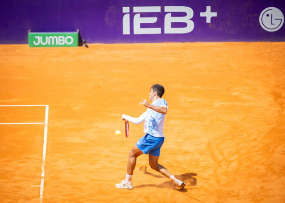 TENNIS - Internazionali di Tennis - Argentina Open 2026 ATP, Tennis Herren 250 Buenos Aires Argentinian player Roman Burruchaga hitting ball at ATP 250 Argentina Open 2026 (in Buenos Aires Lawn Tennis Club) during Argentina Open 2026 ATP 250 Buenos Aires , International Tennis match in Buenos Aires, Argentina, February 11 2026 Buenos Aires Argentina  Copyright: xIPAxSport ABACAx