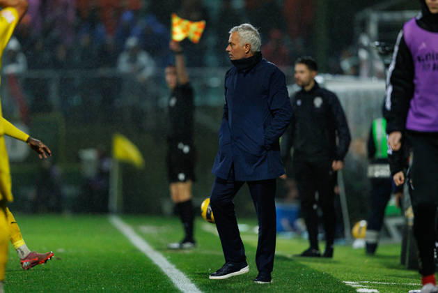 Jose Mourinho seen during Liga Portugal game between CD Tondela and SL Benfica (Maciej Rogowski Ball Raw Images) Tondela Estadio Joao Cardoso Portugal Copyright: xMaciejxRogowskix maciejrogowski_tondela_benfica_2526-107