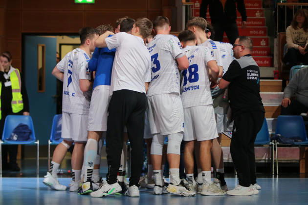 13 02 2026 Handball Men 2025 2026 2 Handball Bundesliga 19 Matchday 1 VfL Potsdam Dessau Roßlauer HV 06 MBS Arena Potsdam The DRHV during a timeout Potsdam Brandenburg Germany