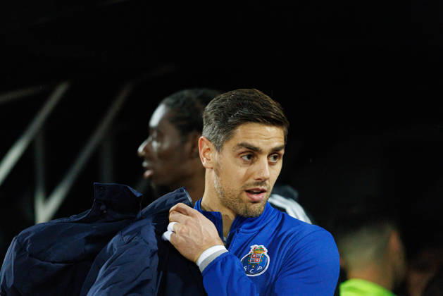 Claudio Ramos seen during Liga Portugal game between Casa Pia AC and FC Porto (Maciej Rogowski Ball Raw Images) Rio Maior Estadio Municipal Rio Maior Portugal Copyright: xMaciejxRogowskix maciejrogowski_casapia_fcporto_2526-0679