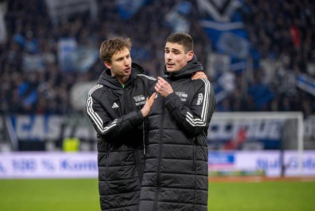 Soccer, Men, Season 2025 2026, 1 Bundesliga 22 Matchday , Hamburger SV 1 FC Union Berlin, f l Goalkeeper Frederik Rönnow 1 FC Union consoles Andrej Ilic 1 FC Union Berlin , Disappointment after the final whistle, 14 02 2026, Copyright: xMatthiasxKochx