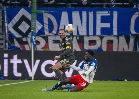 Soccer, Men, Season 2025 2026, 1 Bundesliga 22 Matchday , Hamburger SV 1 FC Union Berlin, v l Christopher Trimmel 1 FC Union , Bakery Jatta Hamburger SV , 14 02 2026, Copyright: xMatthiasxKochx