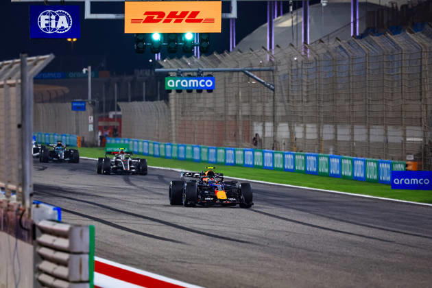 F1 - PRE-SEASON TESTING 2026 - BAHRAIN 2 Practice start procedure: 06 HADJAR Isack (fra), Red Bull Racing Ford RB22, action during the Formula 1 Aramco pre-season testing 2026 of the 2026 FIA Formula One World Championship, WM, Weltmeisterschaft from February 18 to 20, 2026 on the Bahrain International Circuit, in Sakhir, Bahrain - SakhirBahrain  Copyright: xFLORENTxGOODENx