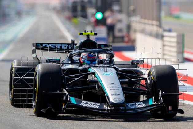 Kimi Antonelli Mercedes AMG Petronas Formula One Team, Italy, 12 in W17, BAH, Formula 1 World Championship, Pre Season Test 2, Bahrain International Circuit, Test Day 1, 2026 season, 18 02 2026 BAH, Formula 1 World Championship, Pre Season Test 2, Bahrain International Circuit, Test Day 1, 2026 season, 18 02 2026 Sakhir Copyright: xEibner-Pressefoto MarcelxFischerx EP_MFI