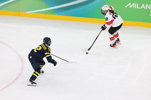 Ice hockey, Eishockey - Milano Cortina 2026 Winter Olympics: Day 13 In Milan, Italy, on February 19, 2026, Nylen Persson Maja and Balzer Leoni participate in the Ice Hockey Women Switzerland vs. Sweden Bronze Medal Game on day thirteen of the Milano Cortina 2026 Winter Olympic Games, Olympische Spiele, Olympia, OS at Milano Santagiulia Ice Hockey Arena Milano Italy  Copyright: xMattiaxMarteganix originalFilename:martegani-serieami260219_npXiG
