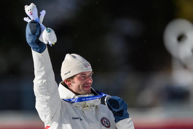 260220 Sturla Holm Laegreid of Norway celebrates with his silver medal after the men s biathlon 15 km mass start during day 14 of the 2026 Winter Olympics on February 20, 2026 in Anterselva Photo Mathias Bergeld BILDBYRAN code MB MB1339 biathlon biathlon biathlon olympic games olympics olympics winter olympics os ol olympiska spel vinter os olympiske leker milano cortina 2026 milan cortina 2026 milano cortina 2026 olympic games milano cortina 2026 winter olympic games milano cortina os milano cortina ol vinter ol 14 bbeng masstart mass start jubel celebration norge Copyright: MATHIASxBERGELD BB260220MB059