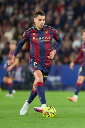 Levante UD v Valencia CF- LaLiga EA Sports VALENCIA, SPAIN - FEBRUARY 15: Matias Moreno of Levante UD passes the ball during to the LaLiga EA Sports match between Levante UD and Valencia CF at Estadio Ciutat de Valencia on February, 2026 in Valencia, Spain. (Photo by Jose Torres Photo Players Images Magara Press) Valencia Estadio Ciutat de Valencia Spain Copyright: xJosexTorresx