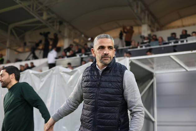 February 21, 2026, Guimaraes, Braga, Portugal: Rui Borges Coach of Sporting CP during the Liga Portugal game between Moreirense FC and Sporting CP at EstoÂ¡dio Comendador Joaquim de Almeida Freitas, Guimaraes, Braga, Portugal, on February 21, 2026. Guimaraes Portugal - ZUMAe141 20260221_zsp_e141_055 Copyright: xLuisxEirasx