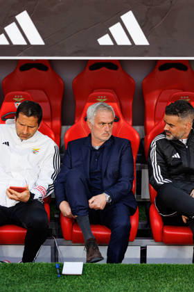 Jose Mourinho seen during Liga Portugal game between SL Benfica and AFS Aves (Luis Loureiro Ball Raw Images) Lisbon Estadio da Luz Portugal Copyright: xLuisxLoureirox luisloureiro_slbenfica_avs_2526_2-85