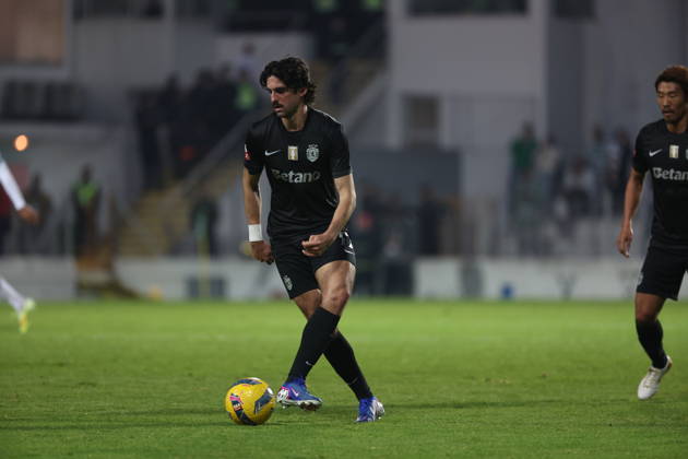 Francisco Trincao (Sporting CP) in action during the match between Moreirense FC and Sporting CP, valid for Liga Portugal Betclic 2025 2026 at Estadio Comendador Joaquim Almeida on 21 February 2026. Moreira de Conegos Estadio Comendador Joaquim Almeida Moreira de Conegos Portugal Copyright: xIMAGOx xPRIMExSPORTSxIMAGESx xFILIPExOLIVEIRAx