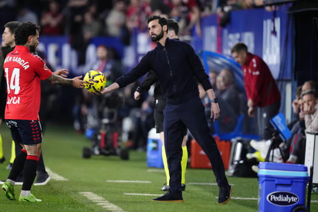 CA Osasuna v Real Madrid CF - LaLiga EA Sports PAMPLONA, SPAIN - FEBRUARY 21: Alvaro Arbeloa head coach of Real Madrid during the LaLiga EA Sports match between CA Osasuna and Real Madrid CF at Estadio El Sadar on February 21, 2026 in Pamplona, Spain. Jose Hernandez Anadolu Pamplona Spain. Editorial use only. Please get in touch for any other usage.  Copyright: x2026xAnadoluxJosexHernandezx