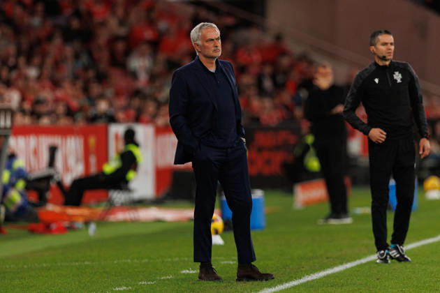 Jose Mourinho seen during Liga Portugal game between SL Benfica and AFS Aves (Luis Loureiro Ball Raw Images) Lisbon Estadio da Luz Portugal Copyright: xLuisxLoureirox LuisLoureiro_Benfica_AVS2526-36