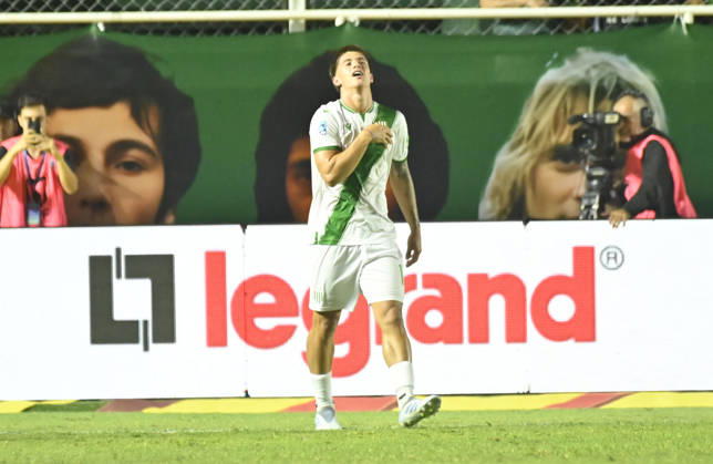 Banfield vs Newells Foto FOTOBAIRES Date 6 Torneo Apertura Liga Profesional Copyright: xjuanbaezphxJUANxMANUELxBAEZx