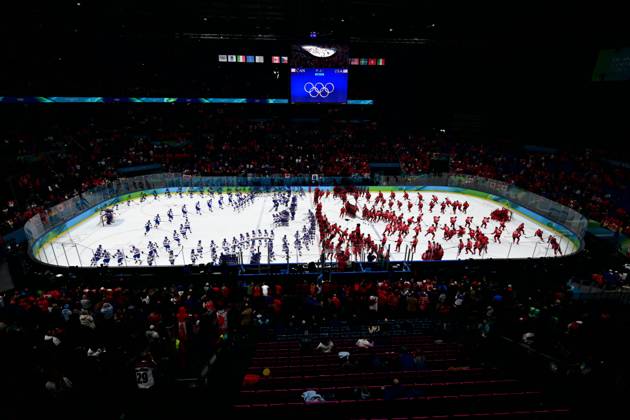 HOCKEY SUR GLACE JO MILAN CORTINA 2026 2026 CANADA ETATS UNIS 1 2 ap SANTAGIULIA ICE HOCKEY ARENA MILAN ITALIE 22 02 2026 PAPON BERNARD general view of the ice rink with overlay effect MILAN SANTAGIULIA ICE HOCKEY ARENA Italie GermanyxJapanxUKxFrancexBelgiumxOUT  Copyright: xPAPONxBERNARDx