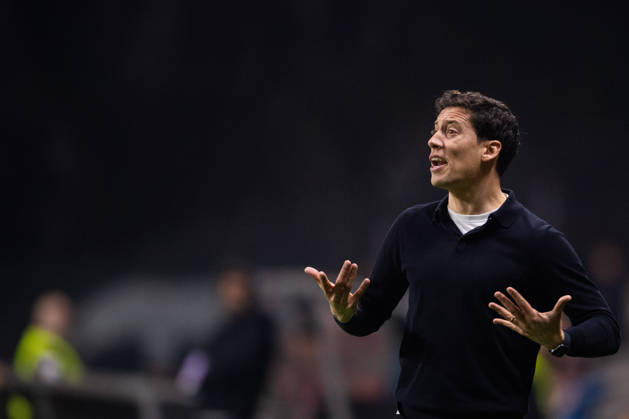 February 21, 2026, Braga, Braga, Portugal: BRAGA, PORTUGAL - FEBRUARY 21: LUIS PINTO head coach of Vitoria SC is seen on action during the Liga Portugal Betclic 2025 26 League match between SC Braga and Vitoria SC, at Estadio Municipal de Braga on February 21, 2026 in Braga, Portugal Braga Portugal - ZUMAl192 20260221_zsp_l192_029 Copyright: xMiguelxLemosx