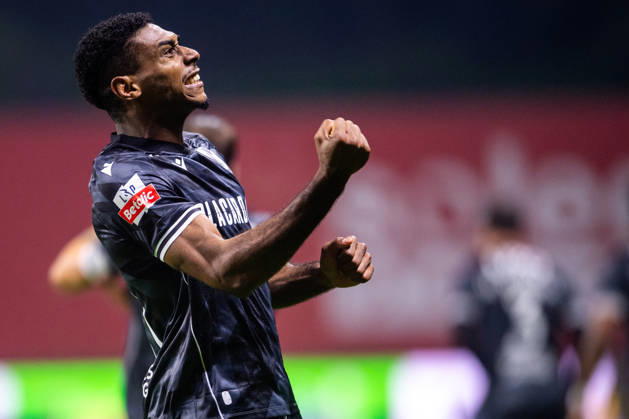 February 21, 2026, Braga, Braga, Portugal: BRAGA, PORTUGAL - FEBRUARY 21: GUSTAVO SILVA from Vitoria SC is seen celebrating his goal during the Liga Portugal Betclic 2025 26 League match between SC Braga and Vitoria SC, at Estadio Municipal de Braga on February 21, 2026 in Braga, Portugal Braga Portugal - ZUMAl192 20260221_zsp_l192_040 Copyright: xMiguelxLemosx