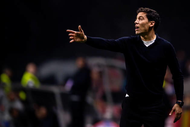 February 21, 2026, Braga, Braga, Portugal: BRAGA, PORTUGAL - FEBRUARY 21: LUIS PINTO head coach of Vitoria SC is seen on action during the Liga Portugal Betclic 2025 26 League match between SC Braga and Vitoria SC, at Estadio Municipal de Braga on February 21, 2026 in Braga, Portugal Braga Portugal - ZUMAl192 20260221_zsp_l192_047 Copyright: xMiguelxLemosx