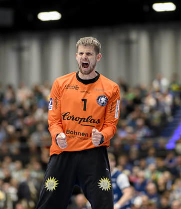 Cheering Goalkeeper Christopher RUDECK BHC Handball 1 Bundesliga, 22 Matchday, Bergischer HC BHC Füchse Berlin B 28 35, on 22 02 2026 in Düsseldorf Germany Mitsubishi Electric Halle