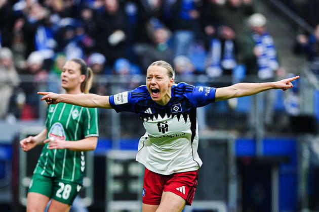 Goal celebration after scoring 1 0 from penalty kick Sophie Hildebrand Hamburger SV, 22 GER, Hamburger SV vs SV Werder Bremen, Women, Football, 1 Bundesliga, Matchday 19, Season 2025 2026, 21 02 2026 GER, Hamburger SV vs SV Werder Bremen, Women, Football, 1 Bundesliga, Matchday 19, Season 2025 2026, 21 02 2026 Hamburg Copyright: xEibner-Pressefoto MarcelxvonxFehrnx EP_MFN