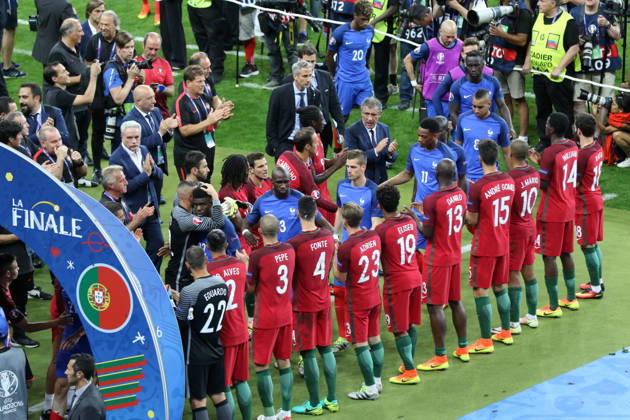 Portugal wins UEFA EURO, EM, Europameisterschaft,Fussball 2016 PARIS, FRANCE - JULY 10: Portugal s players celebrate after beating France during the Euro 2016 final football match at the Stade de France in Saint-Denis, north of Paris, France on July 10, 2016. France World. Editorial use only. Please get in touch for any other usage. Copyright: x2025xAnadoluxMetinxPalax