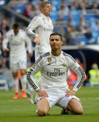 Real Madrid CF v UD Almeria - La Liga MADRID, SPAIN - APRIL 29: Cristiano Ronaldo of Real Madrid CF gestures during the La Liga match between Real Madrid CF and UD Almeria at Estadio Santiago Bernabeu on April 29, 2015 in Madrid, Spain. Evrim Aydin Anadolu Agency Madrid Spain. Editorial use only. Please get in touch for any other usage. Copyright: x2025xAnadoluxEvrimxAydınx