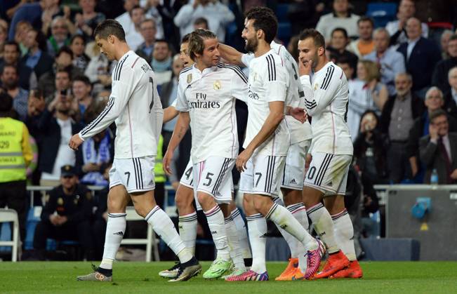 Real Madrid CF v UD Almeria - La Liga MADRID, SPAIN - APRIL 29: Alvaro Arbeloa (2nd R) of Real Madrid CF celebrates with his teammates after scoring a goal during the La Liga match between Real Madrid CF and UD Almeria at Estadio Santiago Bernabeu on April 29, 2015 in Madrid, Spain. Evrim Aydin Anadolu Agency Madrid Spain. Editorial use only. Please get in touch for any other usage. Copyright: x2025xAnadoluxEvrimxAydınx