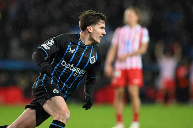 260218 Club Brugge vs Atletico Madrid Christos Tzolis (8) of Club Brugge celebrates after scoring the 3-3 equalizer goal during the Uefa Champions League Knock Out play offs first leg in season 2025 - 2026 between Club Brugge KV and Atletico de Madrid on February 18 , 2026 in Brugge, Belgium. (Photo by David Catry Isosport) Brugge Belgium Copyright: xDavidxCatryx 20260218DC2_5579