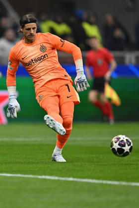 FC Internazionale Milano v FK Bodo Glimt - UEFA Champions League 2025 26 League Knockout Play-off Second Leg Yann Sommer of F.C. Inter is in action during the UEFA Champions League 2025 26 League Knockout Play-off Second Leg match between F.C. Inter and FK Bodo Glimt at the San Siro Stadium in Milan, Italy, on February 24, 2026. Milan Italy Italy Copyright: xDomenicoxCippitellix originalFilename:cippitelli-fcintern260224_npiZQ
