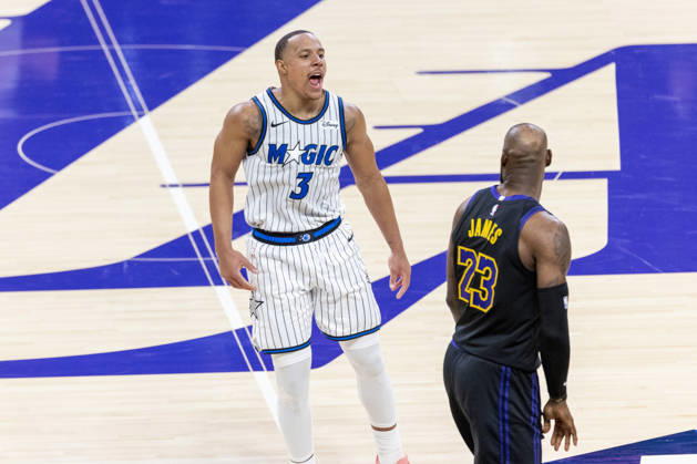 February 24, 2026, Los Angeles, California, United States: Orlando Magic™s Desmond Bane reacts in front of Los Angeles Lakers™ LeBron James (23) after hitting a 3-point shot during an NBA, Basketball Herren, USA basketball game at Crypto.com Arena in Los Angeles. NBA 2026: Magic 110:109 Lakers. Los Angeles United States - ZUMAs197 20260224_aaa_s197_322 Copyright: xRingoxChiux
