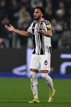 Db Torino 25 02 2026 - Champions League Juventus-Galatasaray foto Daniele Buffa Image nella foto: espulsione Lloyd Kelly