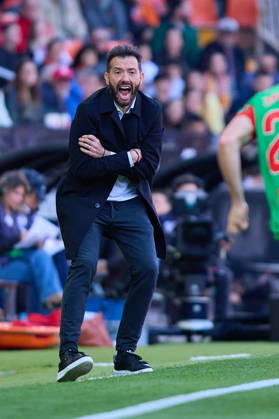Valencia CF v Osasuna - LaLiga EA Sports VALENCIA, SPAIN - MARCH 1: Carlos Corberan, head coach of Valencia CF reacts during to the LaLiga EA Spots match between Valencia CF and Osasuna at Estadio Mestalla on March 1, 2026 in Valencia, Spain. (Photo by Jose Torres Photo Players Images Magara Press) Valencia Estadio Mestalla Spain Copyright: xJosexTorresx
