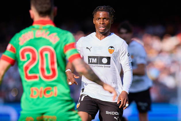 Valencia CF v Osasuna - LaLiga EA Sports VALENCIA, SPAIN - MARCH 1: Largie Ramazani of Valencia CF looks on during to the LaLiga EA Spots match between Valencia CF and Osasuna at Estadio Mestalla on March 1, 2026 in Valencia, Spain. (Photo by Jose Torres Photo Players Images Magara Press) Valencia Estadio Mestalla Spain Copyright: xJosexTorresx