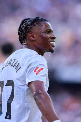 Valencia CF v Osasuna - LaLiga EA Sports VALENCIA, SPAIN - MARCH 1: Largie Ramazani of Valencia CF celebrates after scoring his team s first goal during to the LaLiga EA Spots match between Valencia CF and Osasuna at Estadio Mestalla on March 1, 2026 in Valencia, Spain. (Photo by Jose Torres Photo Players Images Magara Press) Valencia Estadio Mestalla Spain Copyright: xJosexTorresx