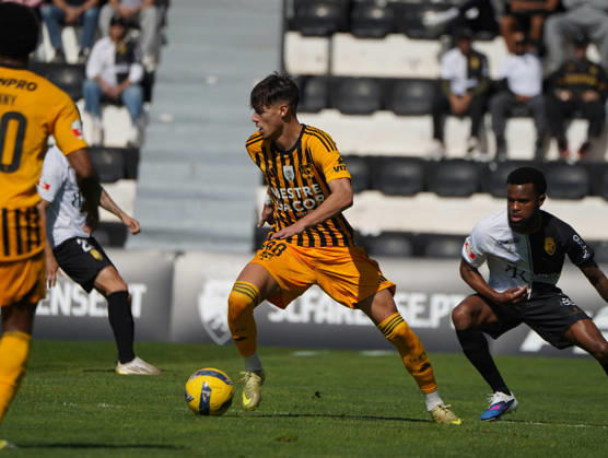 Liga Portugal 2 Meu Super Round 24 football match between SC Farense and Lusitania Lourosa FC, Faro, Portugal Faro, Portugal. 1 st Mar, 2026. Miguel Teixeira. Lourosa FC player, progressing with the ball during the SC Farense 2 - 1 Lusitano Lourosa FC Round 24 match for the football Liga Portugal 2 Meu Super. Nuno Pires Veloso Alamy Live News Copyright: xNunoxPiresxVelosox