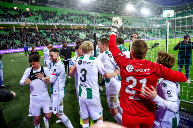 2026-03-07 FC Groningen v Ajax - Dutch Eredivisie GRONINGEN, NETHERLANDS - MARCH 7: players of FC Groningen celebrate the win during the Dutch Eredivisie match between FC Groningen and Ajax at Stadion Euroborg on March 7, 2026 in Groningen, Netherlands. Groningen Stadion Euroborg Netherlands Content not available for redistribution in The Netherlands directly or indirectly through any third parties. Copyright: xPieterxvanxderxWoudex