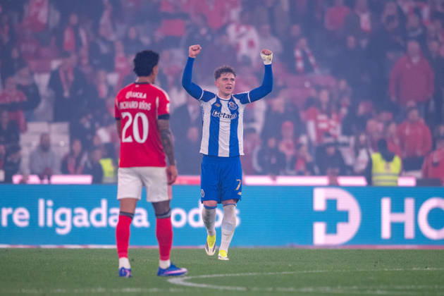 March 8, 2026, Lisboa, Lisboa, Portugal: LISBOA, PORTUGAL - MARCH 08: OSKAR PIETUSZEWSKI from FC Porto is seen celebrating his goal during the Liga Portugal Betclic 2025 26 League match between SL Benfica and FC Porto, at Estadio do Lisboa e Benfica on March 08, 2026 in Lisboa, Portugal Lisboa Portugal - ZUMAl192 20260308_zsp_l192_036 Copyright: xMiguelxLemosx