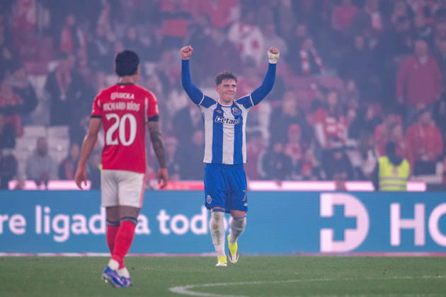 March 8, 2026, Lisboa, Lisboa, Portugal: LISBOA, PORTUGAL - MARCH 08: OSKAR PIETUSZEWSKI from FC Porto is seen celebrating his goal during the Liga Portugal Betclic 2025 26 League match between SL Benfica and FC Porto, at Estadio do Lisboa e Benfica on March 08, 2026 in Lisboa, Portugal Lisboa Portugal - ZUMAl192 20260308_zsp_l192_055 Copyright: xMiguelxLemosx