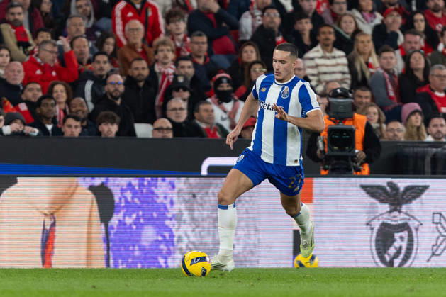 March 8, 2026, Lisbon, Lisbon, Portugal: Porto forward from Turkey DENIZ GUL (27) in action during the game for Liga Portugal Betclic between Benfica and Porto at Estadio da Luz Lisbon Portugal - ZUMAs359 20260308_zsp_s359_190 Copyright: xAlexandrexdexSousax