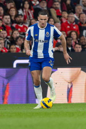 March 8, 2026, Lisbon, Lisbon, Portugal: Porto forward from Turkey DENIZ GUL (27) in action during the game for Liga Portugal Betclic between Benfica and Porto at Estadio da Luz Lisbon Portugal - ZUMAs359 20260308_zsp_s359_191 Copyright: xAlexandrexdexSousax