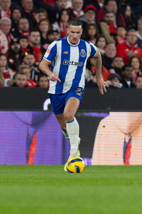 March 8, 2026, Lisbon, Lisbon, Portugal: Porto forward from Turkey DENIZ GUL (27) in action during the game for Liga Portugal Betclic between Benfica and Porto at Estadio da Luz Lisbon Portugal - ZUMAs359 20260308_zsp_s359_192 Copyright: xAlexandrexdexSousax