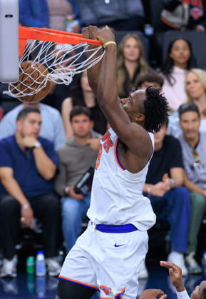 March 9, 2026, Inglewood, California, USA: OG Anunoby 8 of the New York Knicks dunks the ball during their 2026 NBA, Basketball Herren, USA regular season game against the LA Clippers on Monday March 9, 2026 at Intuit Dome Arena in Inglewood, California. JAVIER ROJAS PI Clippers Vs. Knicks - ZUMAp124 20260309_zaa_p124_017 Copyright: xJavierxRojasx