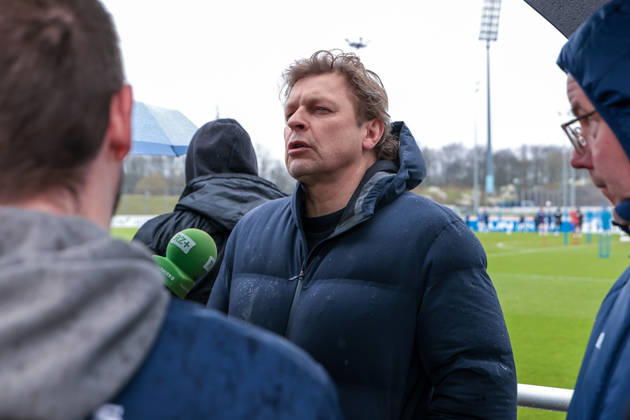 11 03 2026 Football training of FC Schalke 04 Media round with Director of Professional Football Youri Mulder FC Schalke 04 Gelsenkirchen Training ground FC Schalke 04 NRW Germany xRHR PHOTO YYx Copyright: RHR-FOTOx RHR-FOTO YY